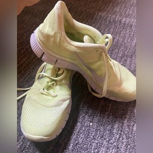 Nike free neon green
